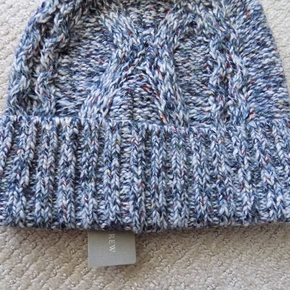 NEW J. CREW CHUNKY DONEGAL CABLE KNIT POM BEANIE - Picture 2 of 4